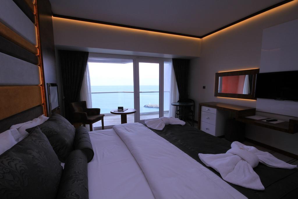 Sky Tower Hotel Akcakoca Convention & Spa Center Room photo